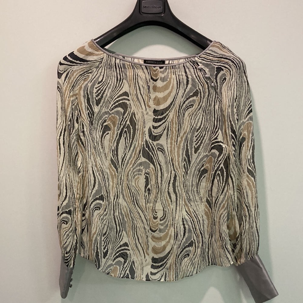 KENNETH Cole Silk Patterned Blouse Size 4 - Picture 5 of 11